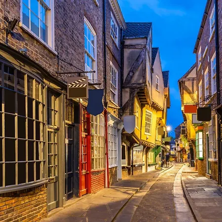 3 Bed In 93897 Semesterbostad Tollerton (Yorkshire)