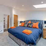 3 Bed In York Oc-93897 Ferienhaus Tollerton (Yorkshire)