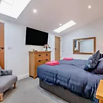 3 Bed In York Oc-93897 Ferienhaus Tollerton (Yorkshire)