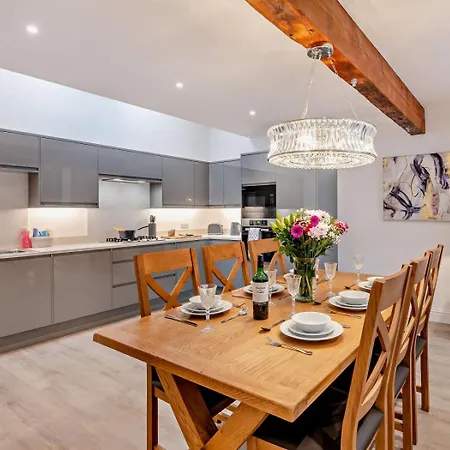 3 Bed In York Oc-93897